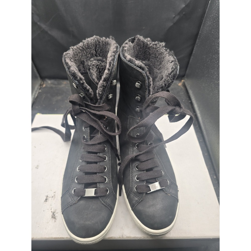 Ugg Boots  Women Size 9 Black‎ Color